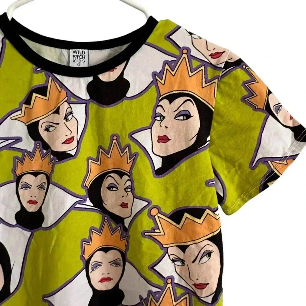 Wild Rich Kids T-Shirt Adult size XS Disney Evil Queen print short sleeve - Picture 4 of 7